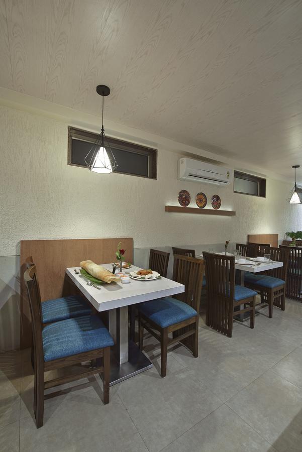 The Eastern Hotel Ankleshwar Екстериор снимка