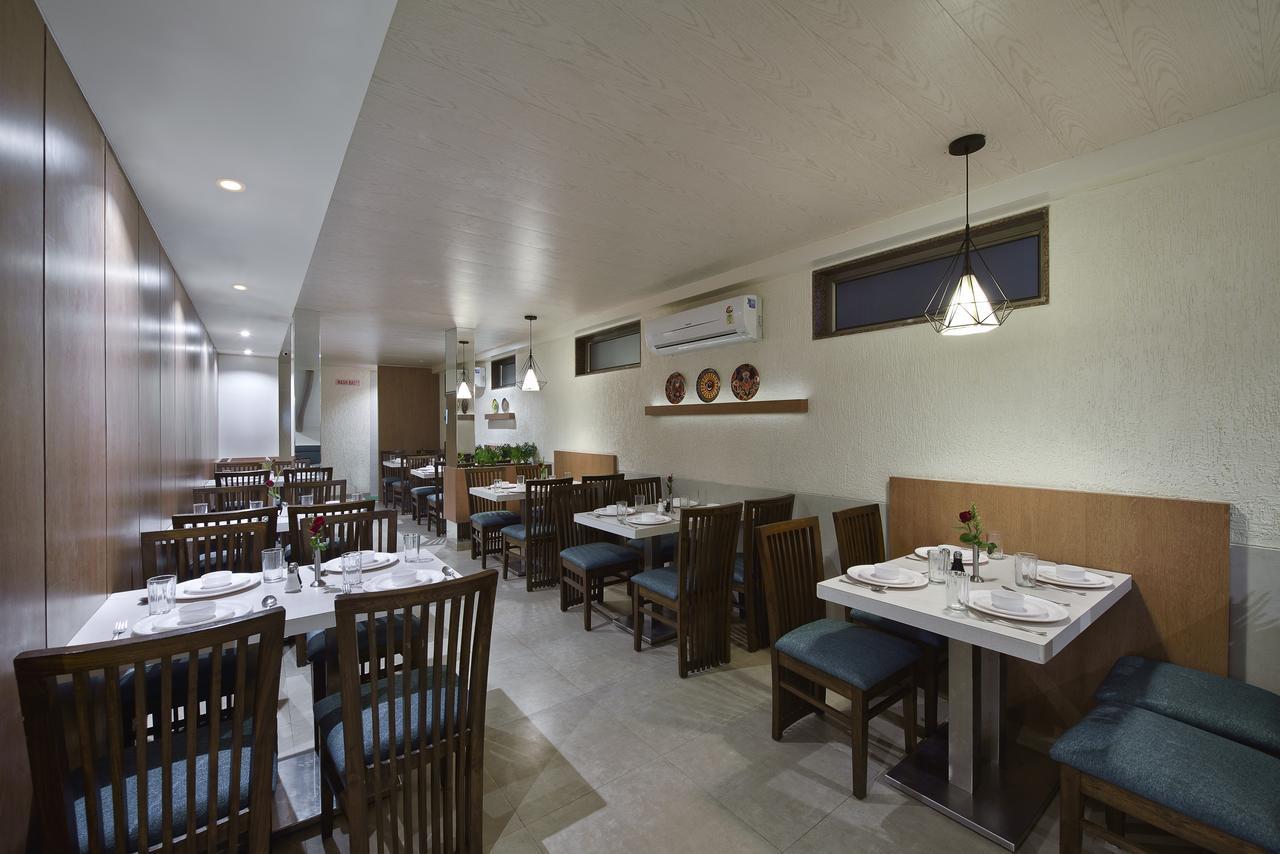 The Eastern Hotel Ankleshwar Екстериор снимка